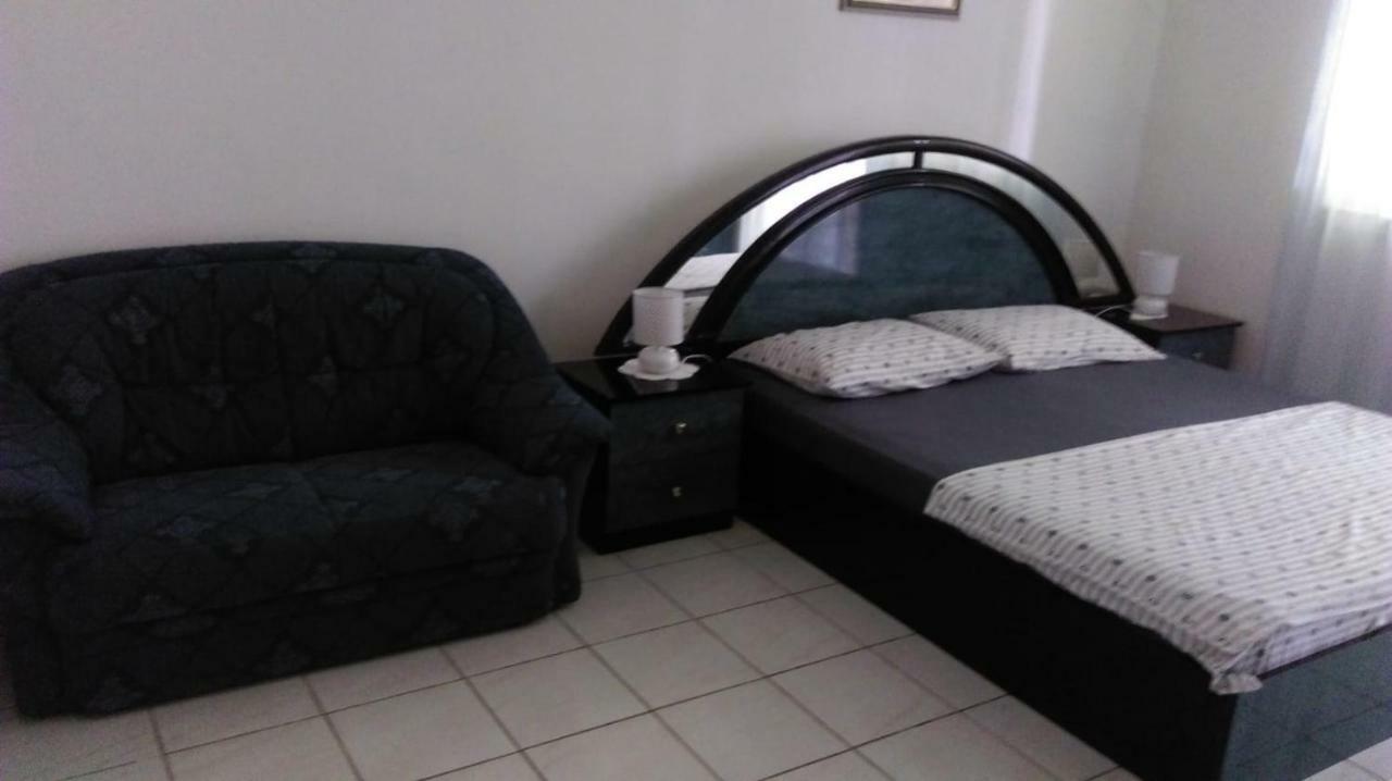Apartman Lana Zablaće Exteriör bild